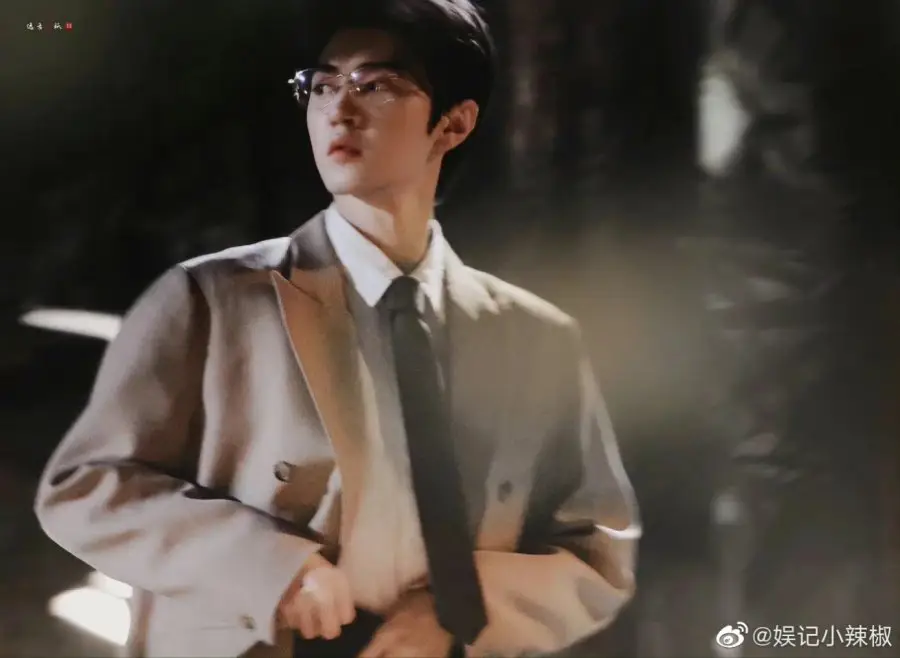 Momen romantis antara Sang Zhi dan Duan Jia Xu Adegan romantis Hidden Love