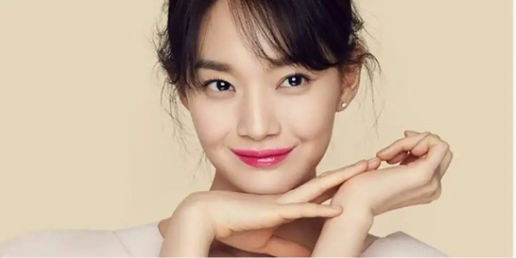 Para pemain drama Hidden Love Aktor dan aktris Korea
